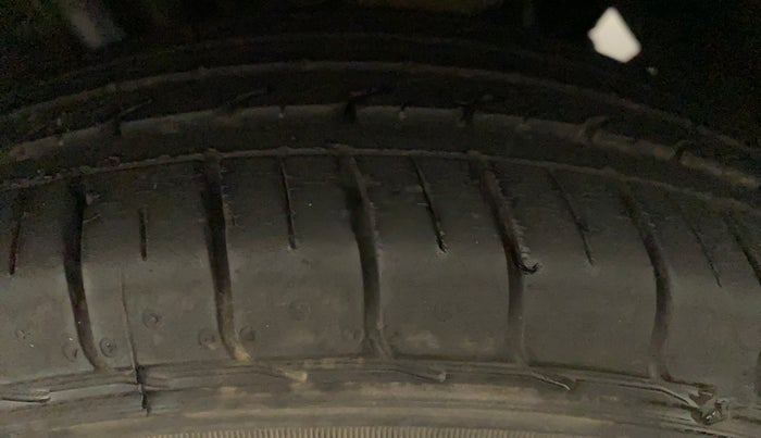 2021 Tata NEXON XZ PETROL, Petrol, Manual, 18,657 km, Left Front Tyre Tread