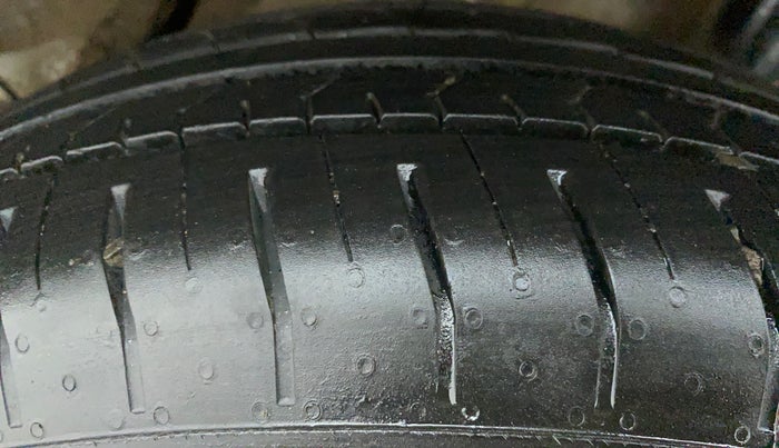 2023 Hyundai VENUE S(O) 1.2, Petrol, Manual, 6,892 km, Left Rear Tyre Tread