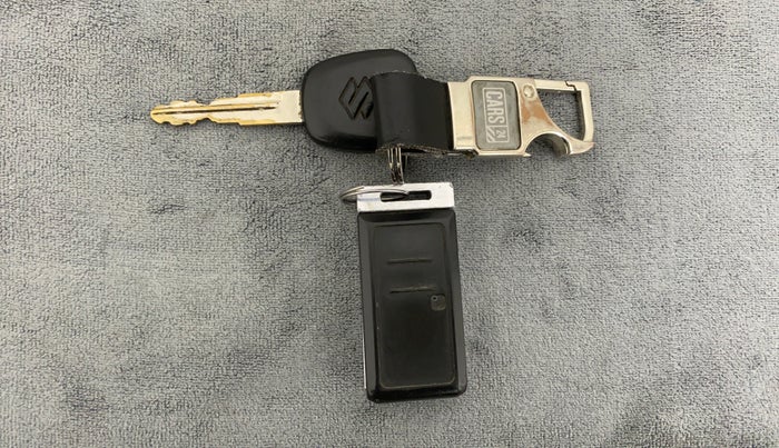 2010 Maruti Swift VXI, Petrol, Manual, 95,147 km, Lock system - Central lock not working