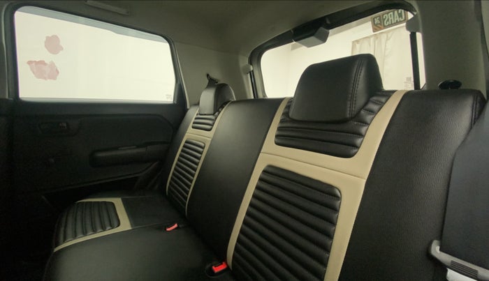 2022 Maruti New Wagon-R LXI 1.0, Petrol, Manual, 31,378 km, Right Side Rear Door Cabin