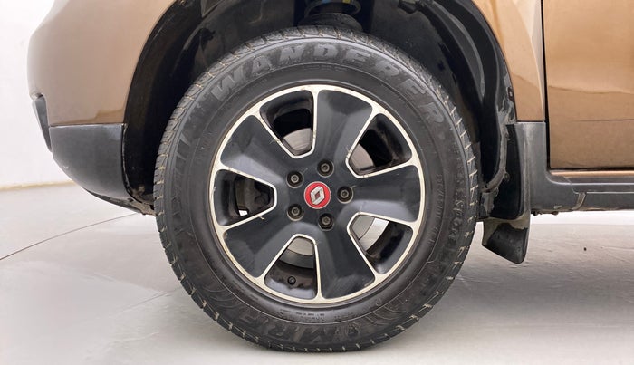 2018 Renault Duster 85 PS RXS MT DIESEL, Diesel, Manual, 17,082 km, Left Front Wheel