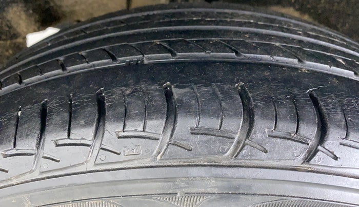 2019 Maruti Baleno DELTA 1.2 K12, Petrol, Manual, 44,594 km, Right Rear Tyre Tread