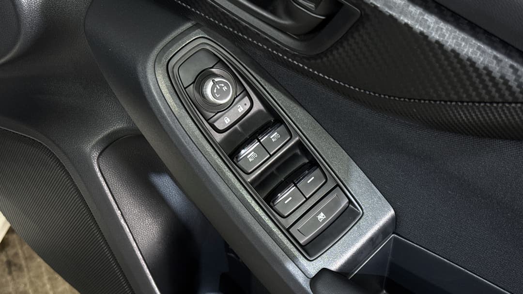 2021 Subaru Impreza 2.0i-l (AWD), Automatic, 39841 km, Drivers Side Door Panel Controls