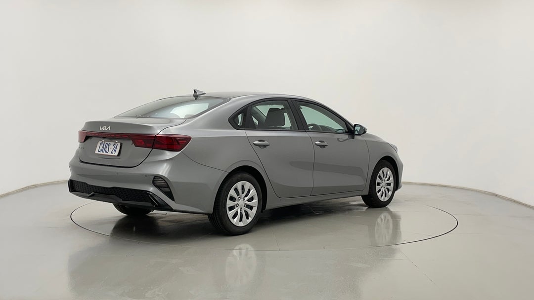 Right Back Diagonal (45- Degree) View