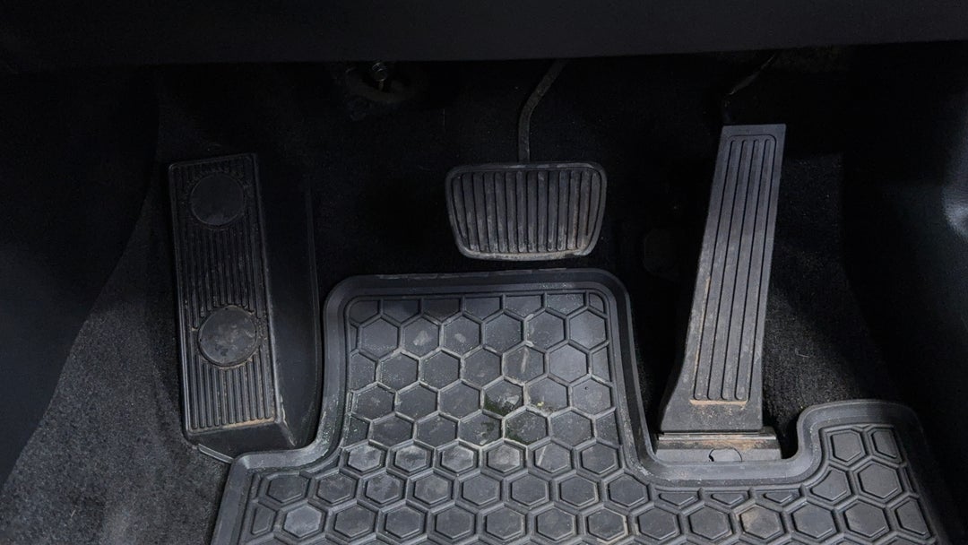 2023 Kia Sportage Sx+ (FWD), Automatic, 36965 km, Pedals and Footmat