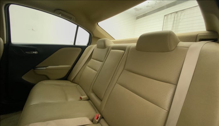 2014 Honda City 1.5L I-VTEC VX CVT, Petrol, Automatic, 28,547 km, Right Side Rear Door Cabin