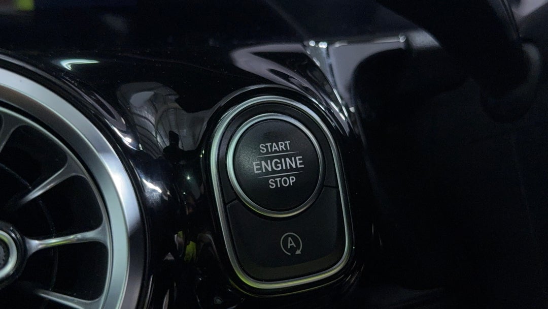 2021 Mercedes-benz GLA 200, Automatic, 35636 km, Keyless / Button Start