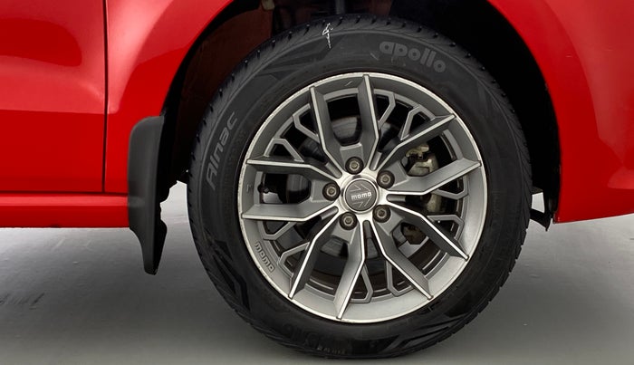 2018 Volkswagen Polo COMFORTLINE 1.0 PETROL, Petrol, Manual, 20,666 km, Right Front Wheel