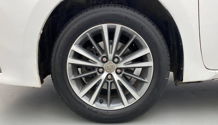 2014 Toyota Corolla Altis VL AT, Petrol, Automatic, 95,996 km, Left Front Wheel