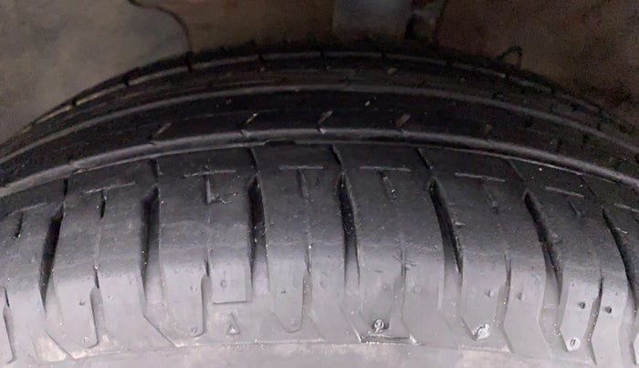 2021 Hyundai Verna SX (O) DIESEL MT, Diesel, Manual, 14,512 km, Left Front Tyre Tread