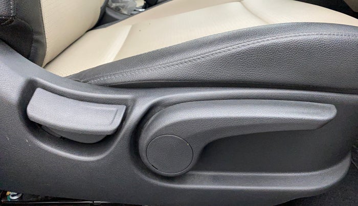 2021 Hyundai Verna SX (O) DIESEL MT, Diesel, Manual, 14,512 km, Driver Side Adjustment Panel