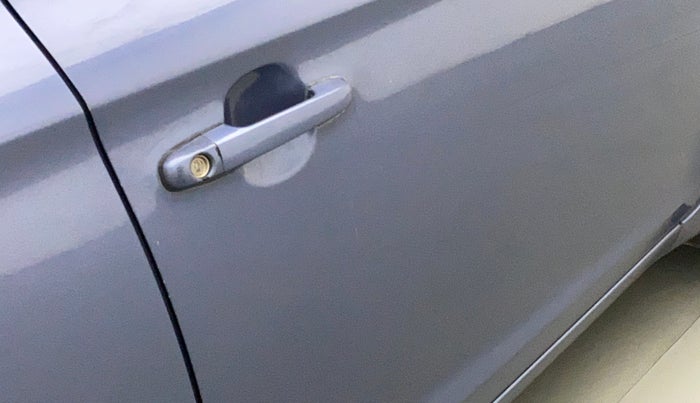 2013 Hyundai i20 MAGNA (O) 1.2, Petrol, Manual, 96,626 km, Driver-side door - Minor scratches