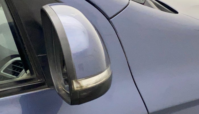 2013 Hyundai i20 MAGNA (O) 1.2, Petrol, Manual, 96,626 km, Right rear-view mirror - Indicator light has minor damage
