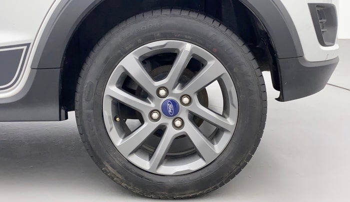 2020 Ford FREESTYLE TITANIUM 1.2 PETROL, Petrol, Manual, 23,750 km, Left Rear Wheel