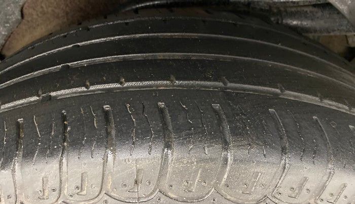 2018 Mahindra XUV500 W7 FWD, Diesel, Manual, 43,794 km, Left Rear Tyre Tread