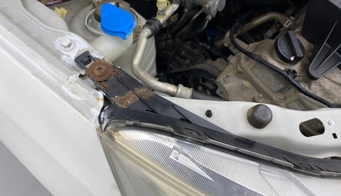 2015 Maruti Alto K10 VXI AMT P, Petrol, Automatic, 33,975 km, Right headlight - Clamp has minor damage