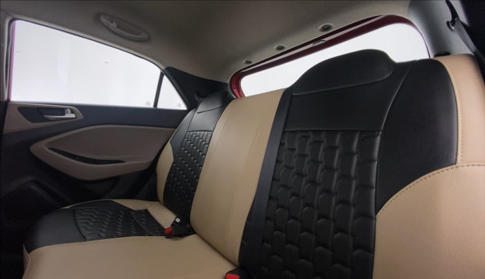 2019 Hyundai Elite i20 1.2 MAGNA PLUS VTVT, Petrol, Manual, 31,345 km, Right Side Rear Door Cabin