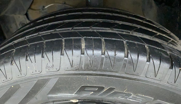 2019 Maruti Vitara Brezza ZDI, Diesel, Manual, 59,947 km, Left Front Tyre Tread