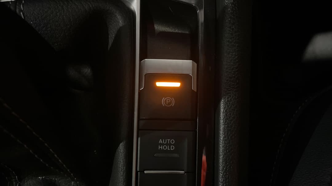 2021 Volkswagen Tiguan 162tsi R-line, Automatic, 65055 km, Handbrake