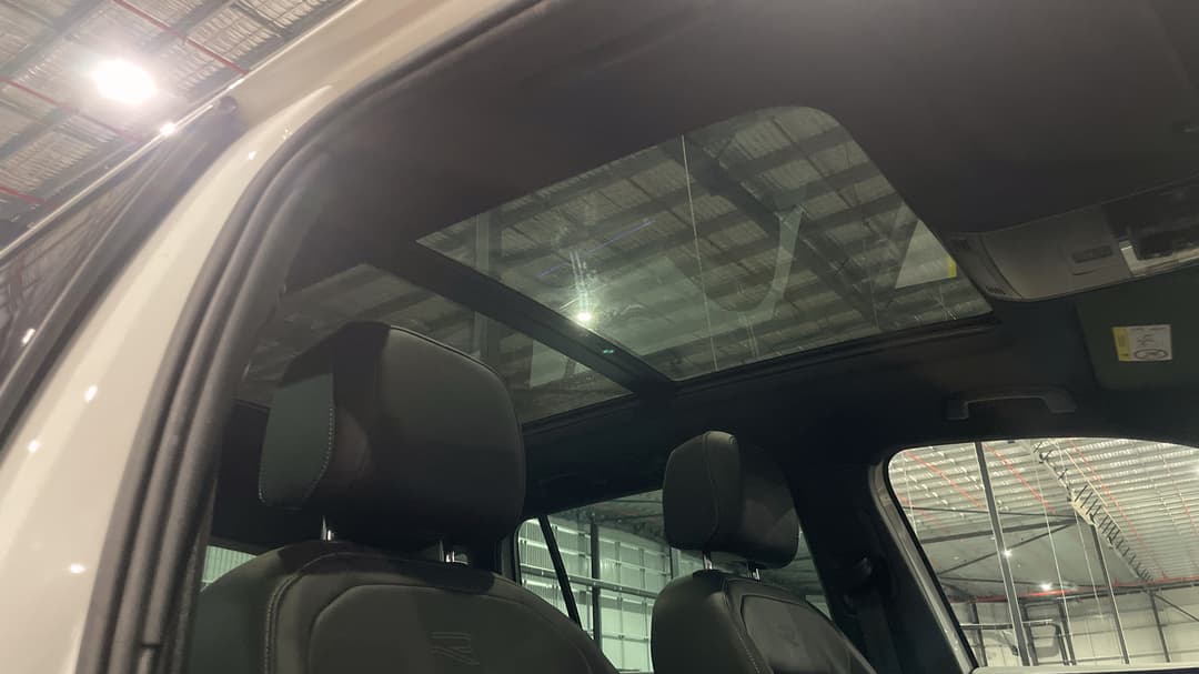 2021 Volkswagen Tiguan 162tsi R-line, Automatic, 65055 km, Interior Sunroof/Moonroof