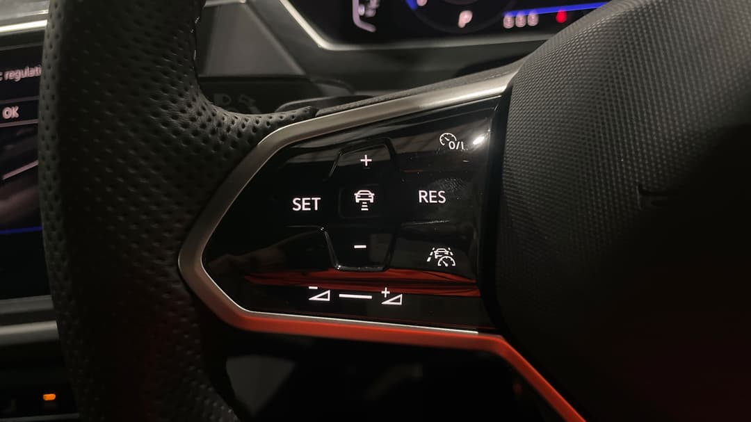 2021 Volkswagen Tiguan 162tsi R-line, Automatic, 65055 km, Cruise Control