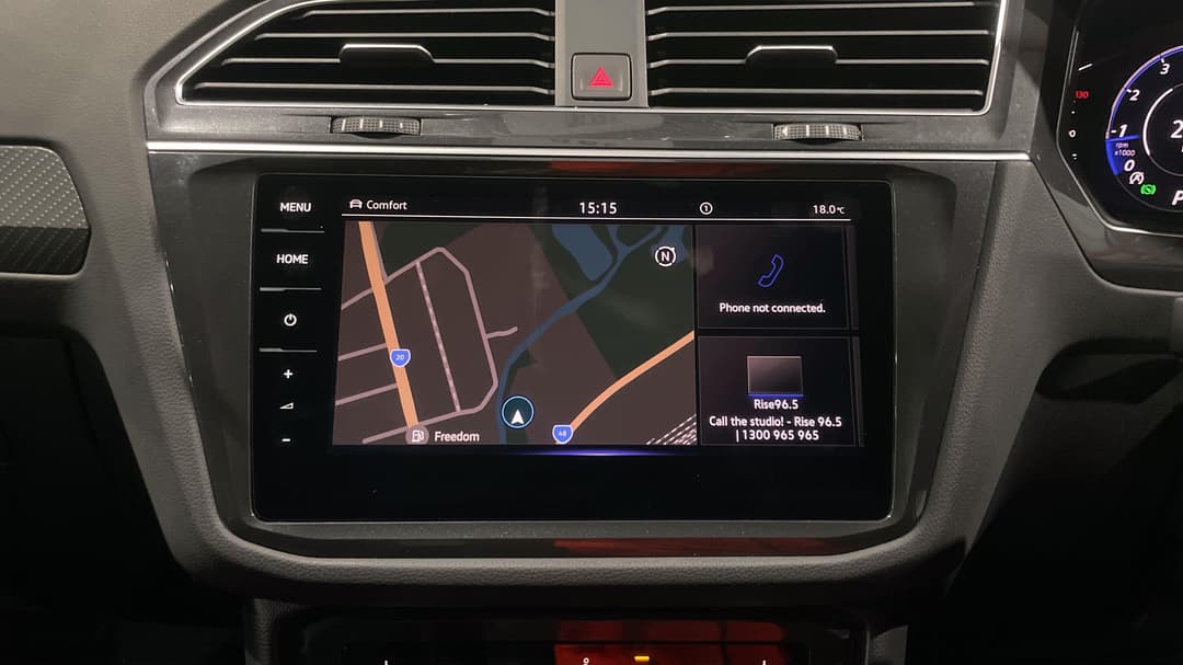 2021 Volkswagen Tiguan 162tsi R-line, Automatic, 65055 km, Infotainment System