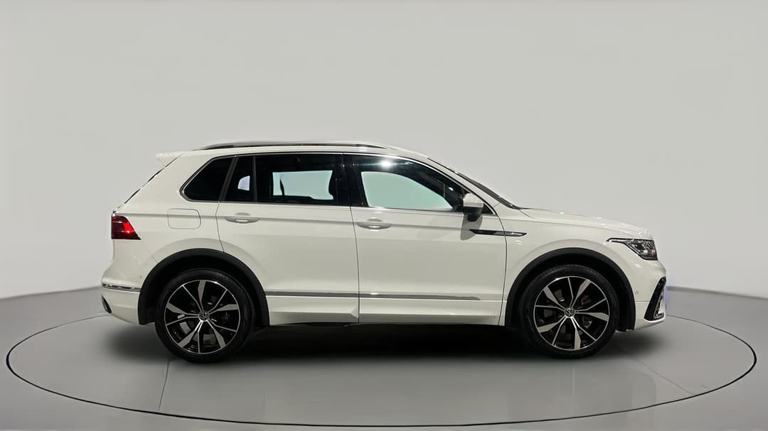 2021 Volkswagen Tiguan 162tsi R-line, Automatic, 65055 km, Right Side View