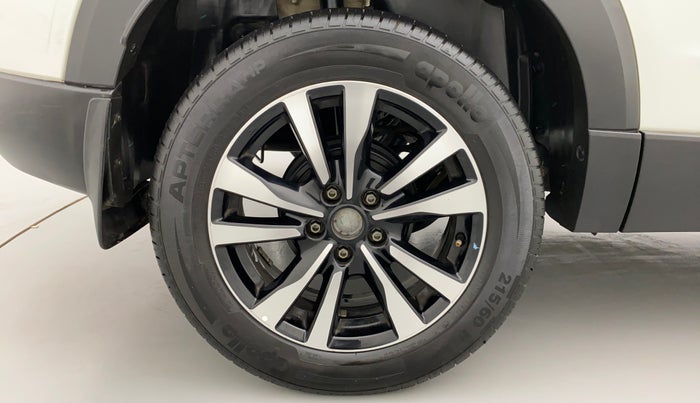 2020 Nissan Kicks XV PETROL, Petrol, Manual, 14,869 km, Right Rear Wheel