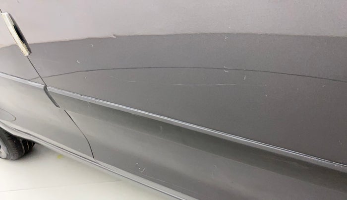 2014 Maruti Swift VDI ABS, Diesel, Manual, 57,065 km, Driver-side door - Minor scratches