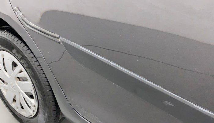 2014 Maruti Swift VDI ABS, Diesel, Manual, 57,065 km, Right rear door - Minor scratches