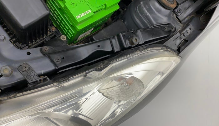 2014 Maruti Swift VDI ABS, Diesel, Manual, 57,065 km, Left headlight - Clamp has minor damage