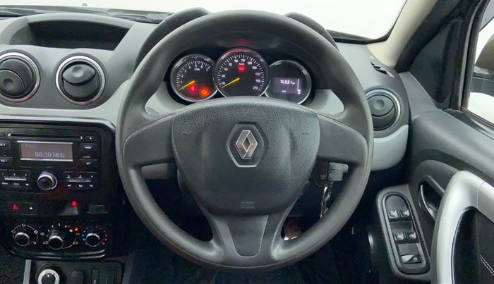 2014 Renault Duster RXL DIESEL 110 PS 4WD, Diesel, Manual, 76,289 km, Steering Wheel Close Up