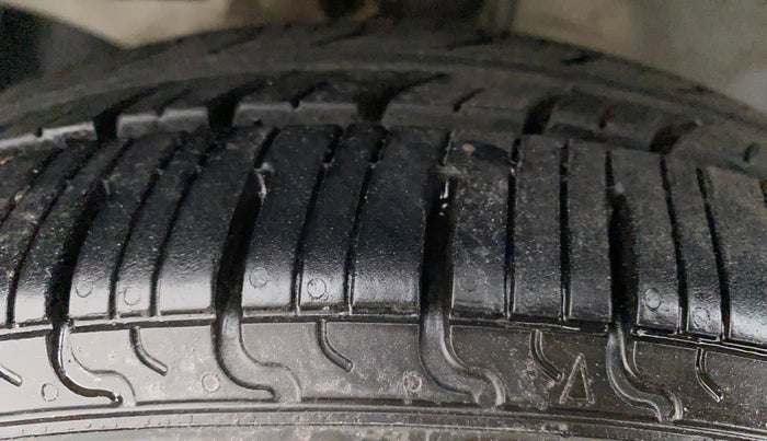 2016 Honda Amaze 1.2L I-VTEC E, Petrol, Manual, 14,948 km, Left Front Tyre Tread