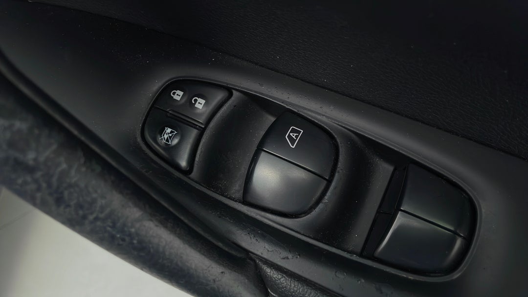 Drivers Side Door Panel Controls