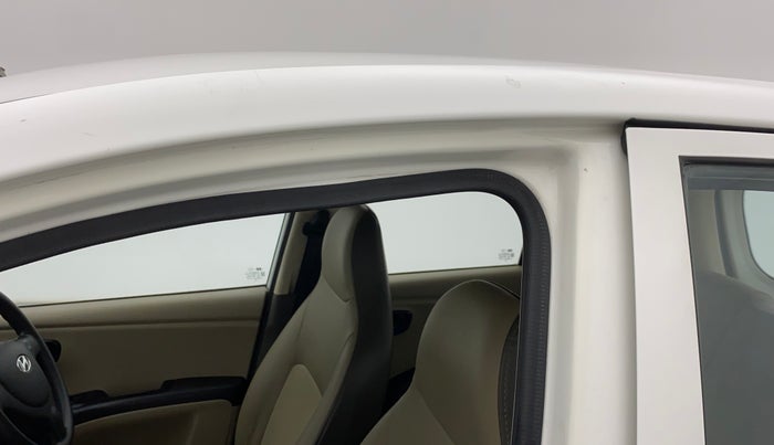 2015 Hyundai i10 MAGNA 1.1, Petrol, Manual, 49,740 km, Left B pillar - Paint is slightly faded