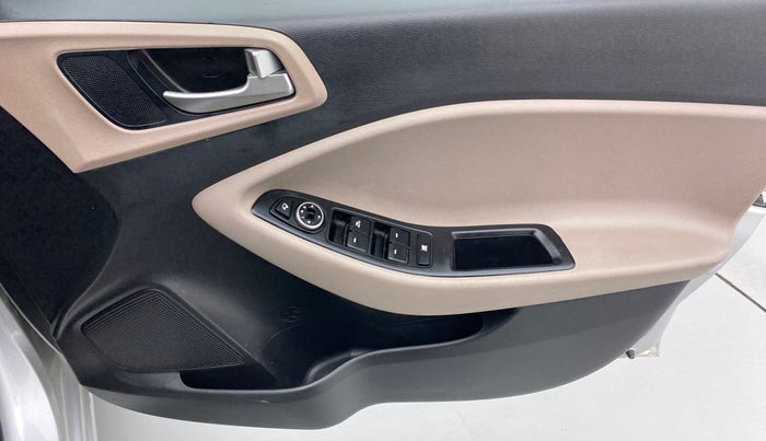 2016 Hyundai Elite i20 ASTA 1.2 (O), Petrol, Manual, 37,470 km, Driver Side Door Panels Control