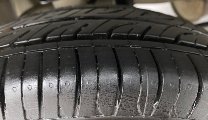 2018 Maruti Alto 800 LXI, Petrol, Manual, 55,593 km, Right Rear Tyre Tread
