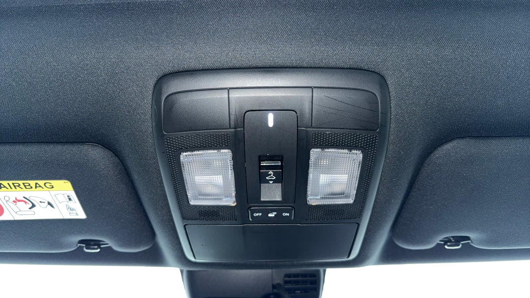 On-Roof Controls/Sunglass holder