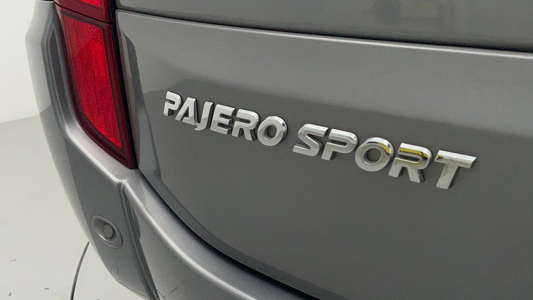 Badge (Boot Left Side)