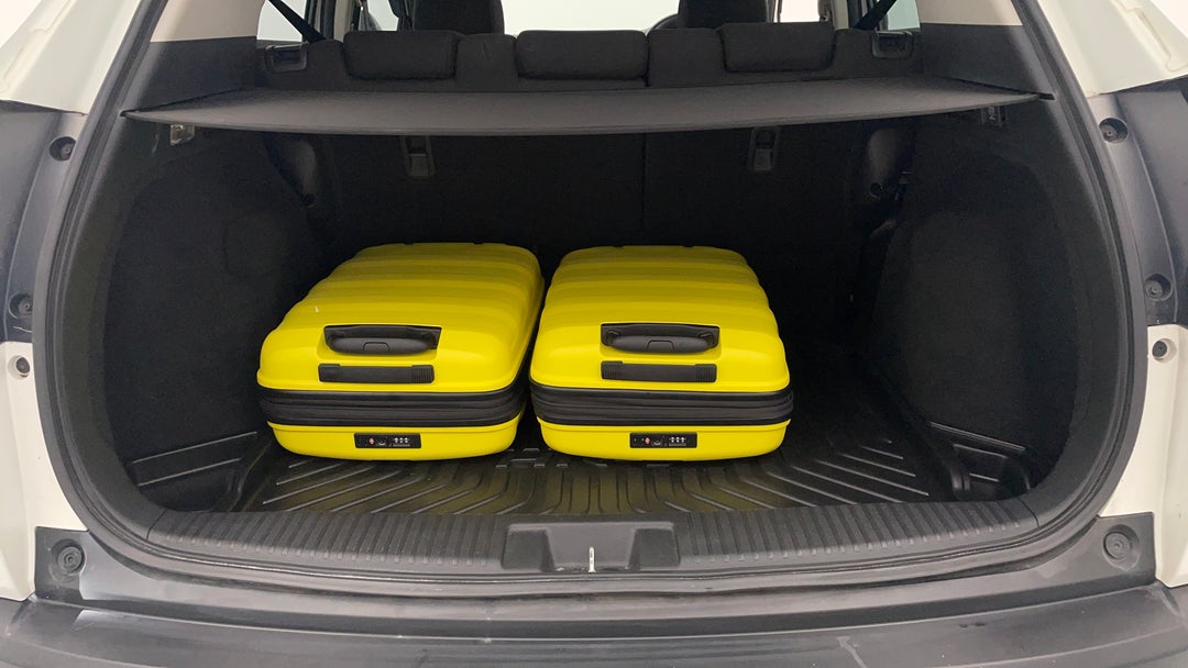 2016 Honda HR-V Vti-s, Automatic, 117537 km, Boot Inside View with Luggage