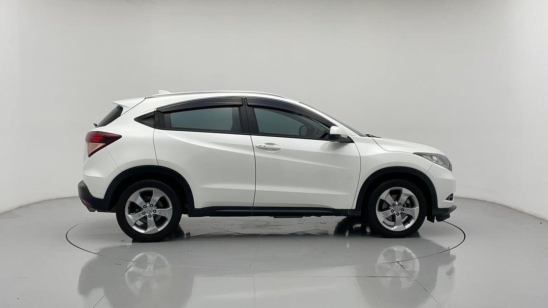 2016 Honda HR-V Vti-s, Automatic, 117537 km, Right Side View