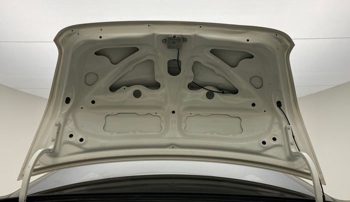 2011 Toyota Etios V, Petrol, Manual, 88,306 km, Boot Door Open