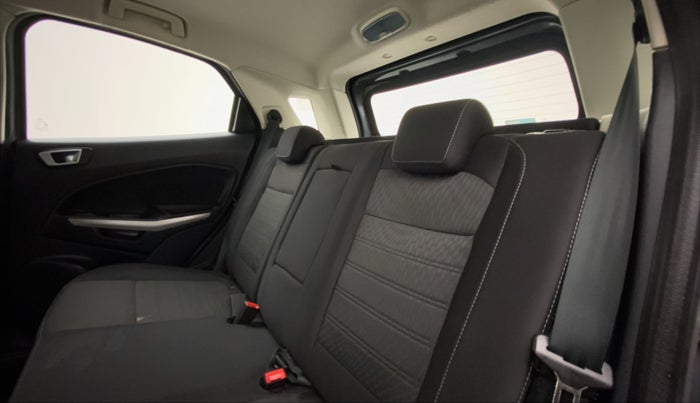 2018 Ford Ecosport 1.5 TITANIUM TI VCT, Petrol, Manual, 26,176 km, Right Side Rear Door Cabin