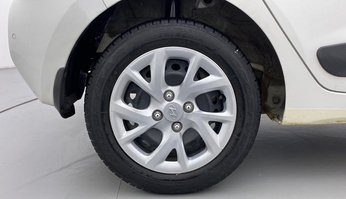 2017 Hyundai Grand i10 SPORTZ 1.2 KAPPA VTVT, Petrol, Manual, 23,431 km, Right Rear Wheel