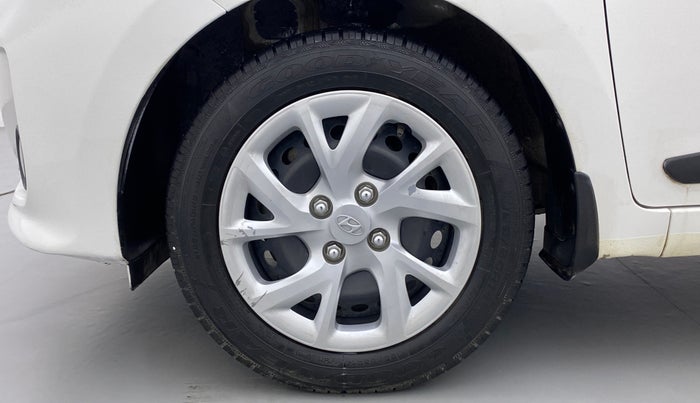 2017 Hyundai Grand i10 SPORTZ 1.2 KAPPA VTVT, Petrol, Manual, 23,431 km, Left Front Wheel