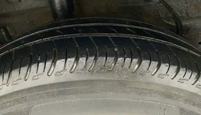 2019 Maruti Celerio VXI CNG, CNG, Manual, 93,018 km, Right Rear Tyre Tread