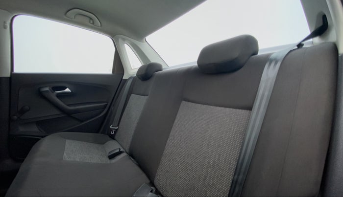 2016 Volkswagen Ameo TRENDLINE 1.2, Petrol, Manual, 22,881 km, Right Side Rear Door Cabin
