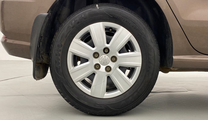 2016 Volkswagen Ameo TRENDLINE 1.2, Petrol, Manual, 22,881 km, Right Rear Wheel