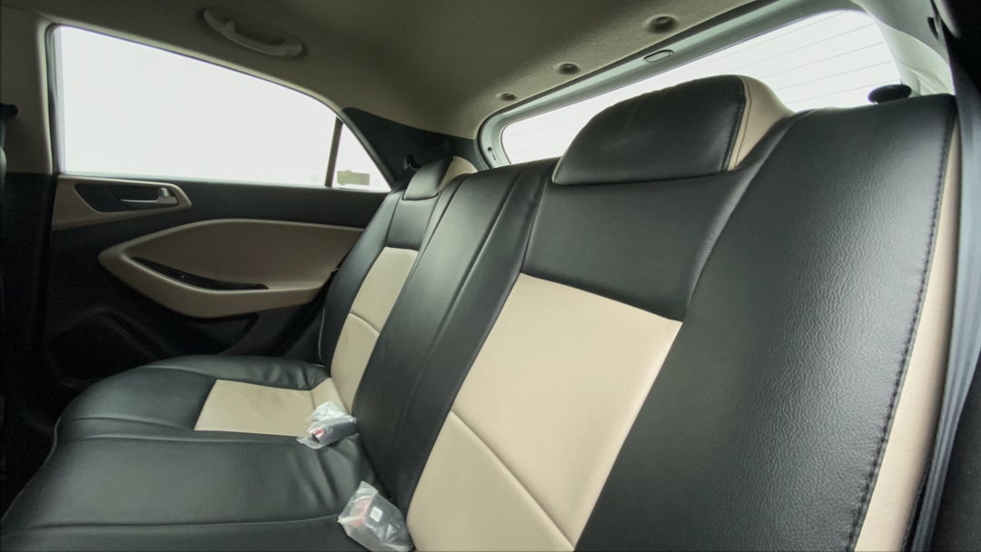 Right Side Rear Door Cabin