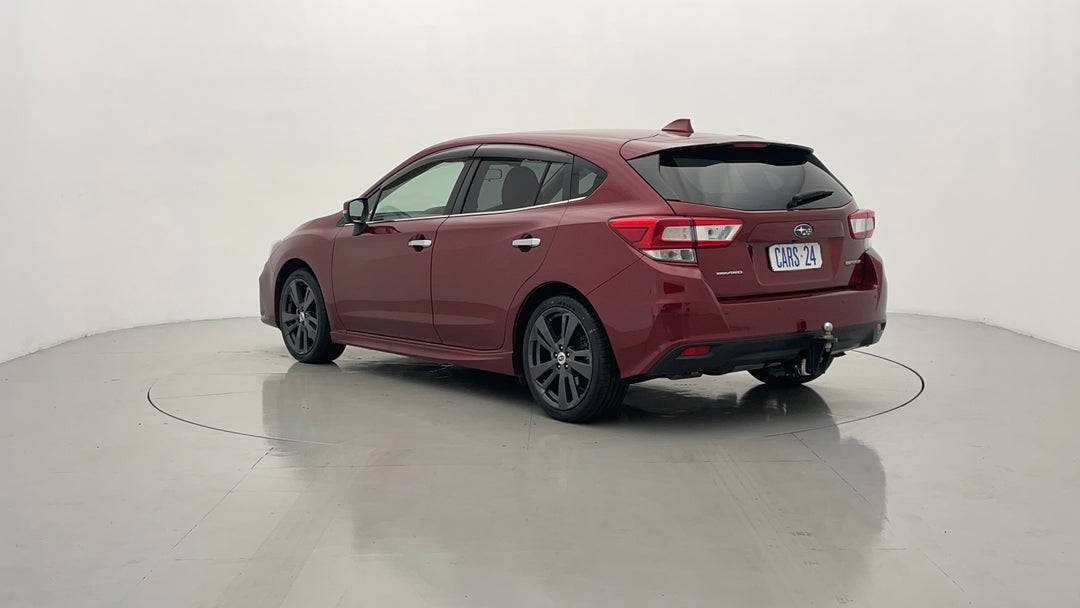 Left Back Diagonal (45- Degree) View